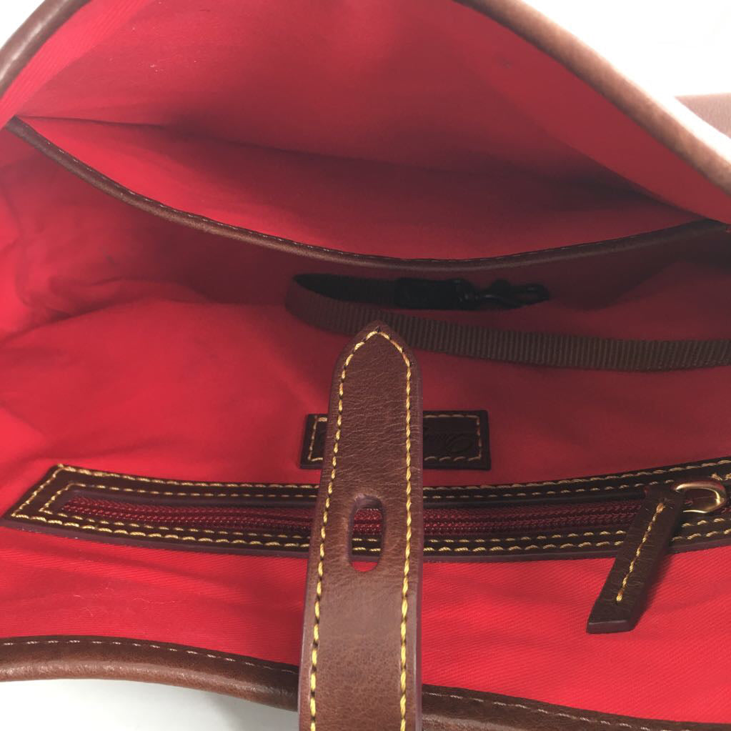 leather hobo style shoulder bag