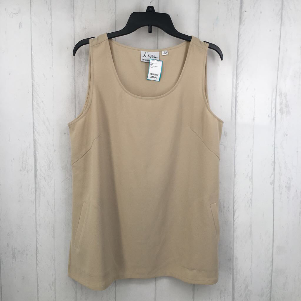 L scoop neck pocket tank