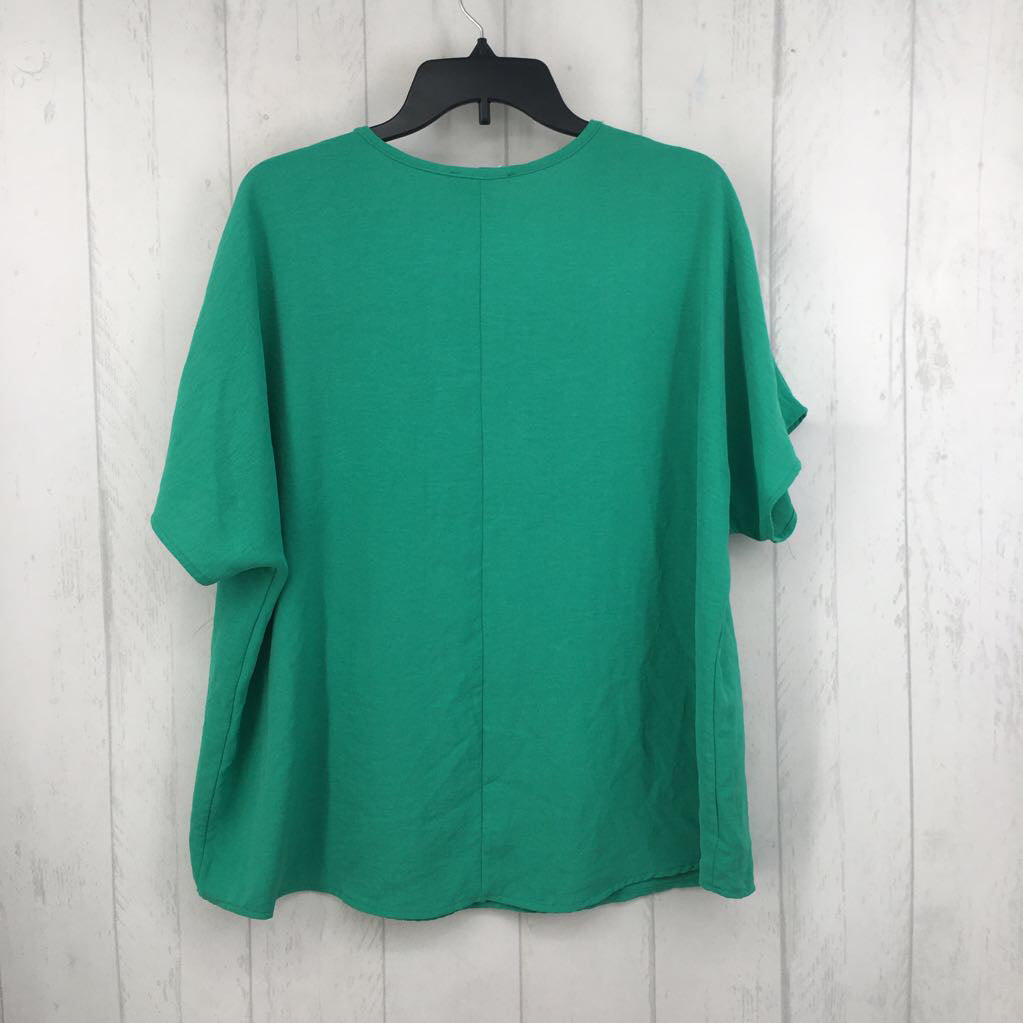 L v-neck s/s top