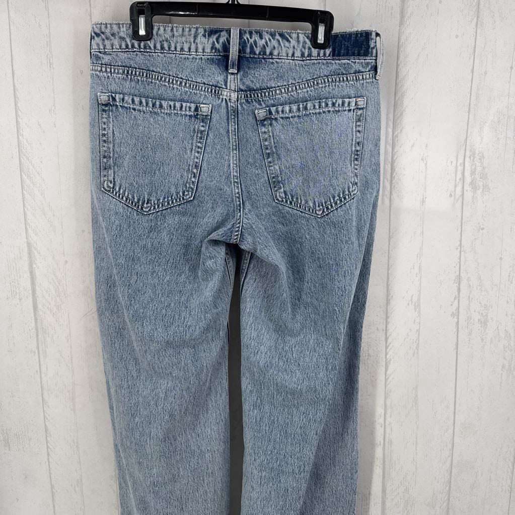 10 low-rise baggy jean