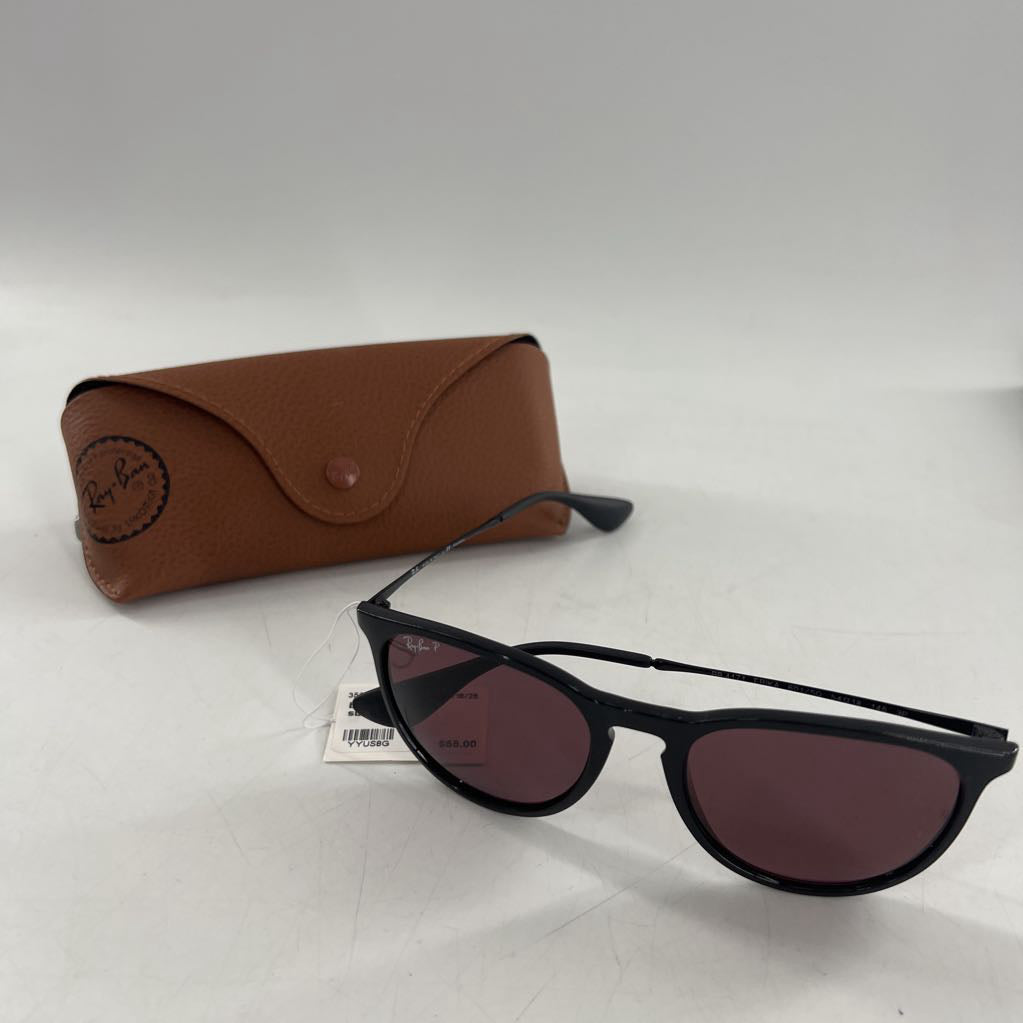 black aviator sunglasses