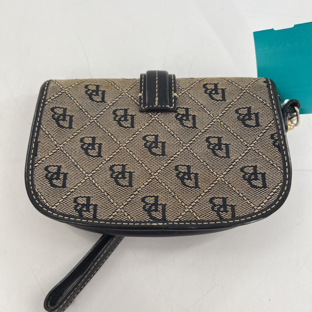 signature wristlet