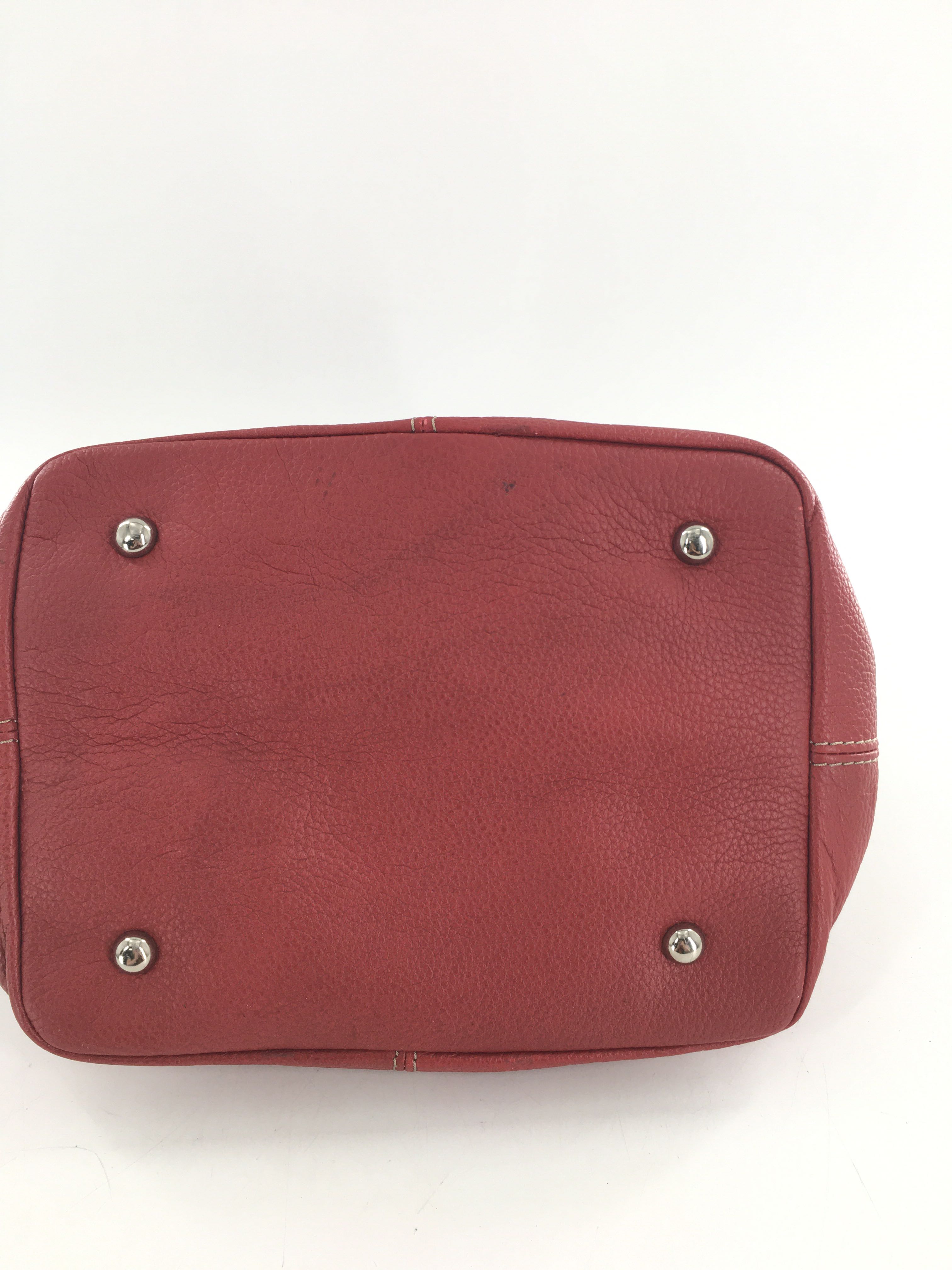 R89 pebbled leather handbag