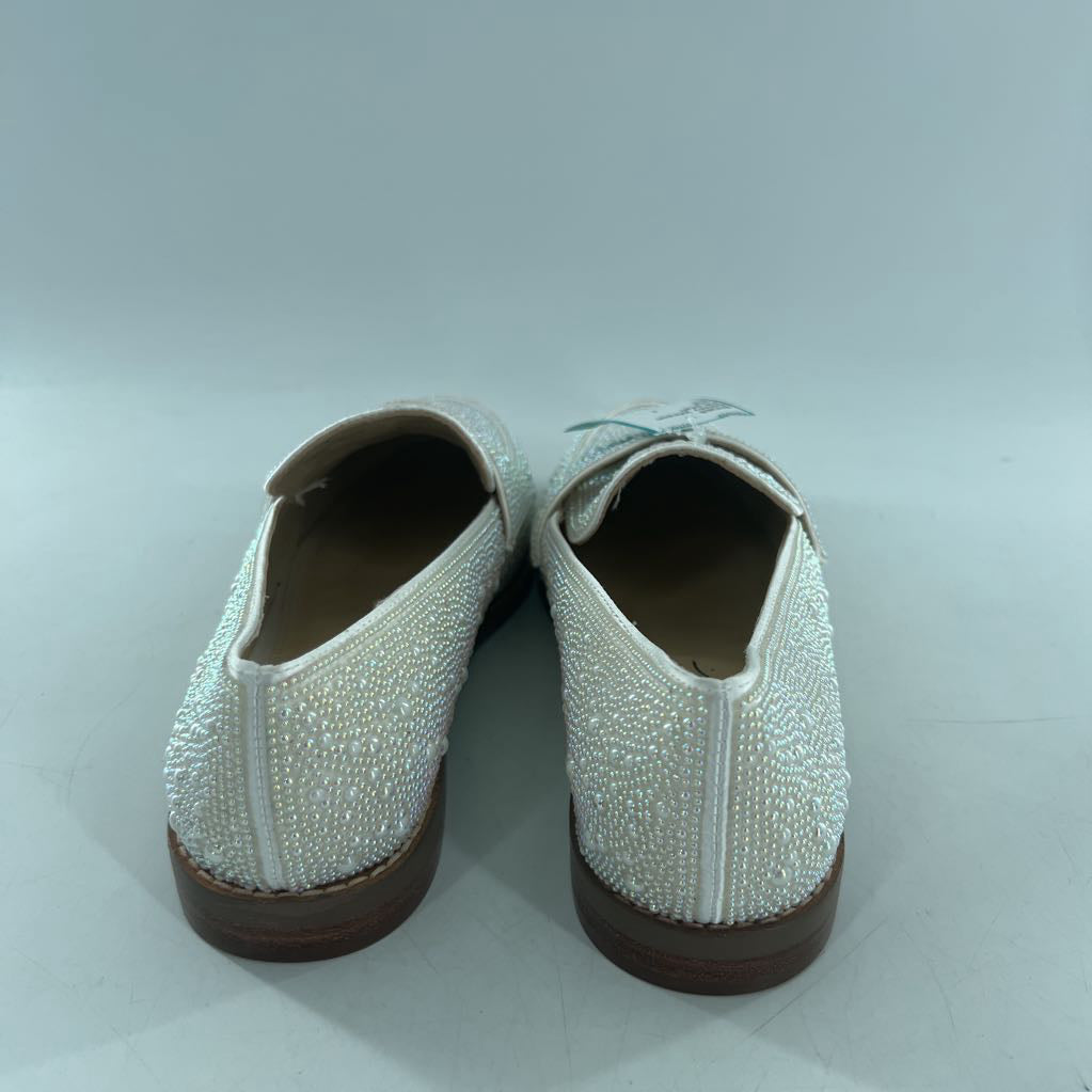 8.5 pearl embelished loafer