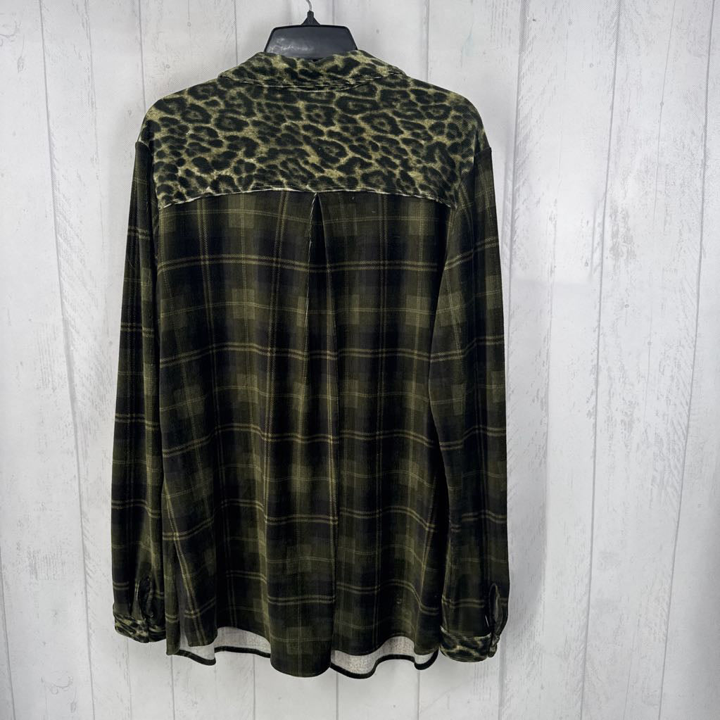 L plaid & animal print button down l/s top