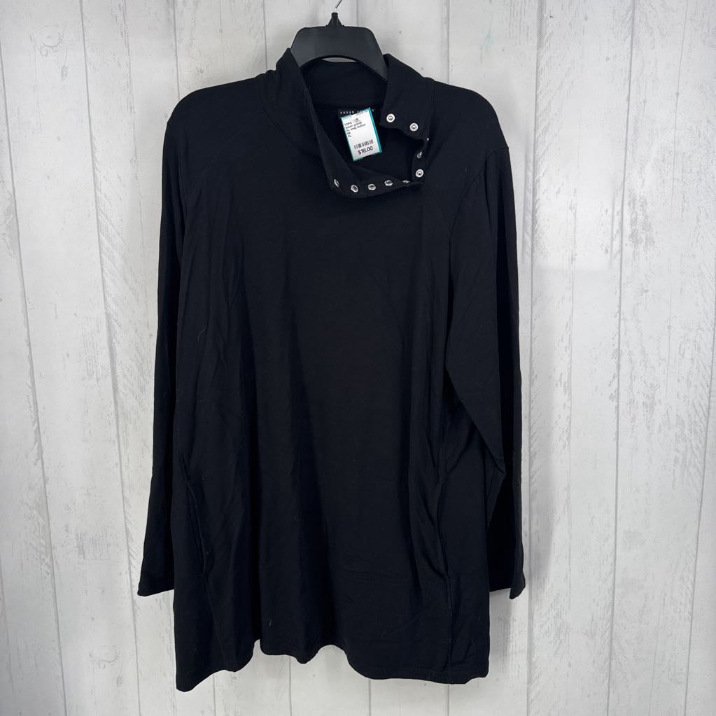 XL snap button detail l/s tunic