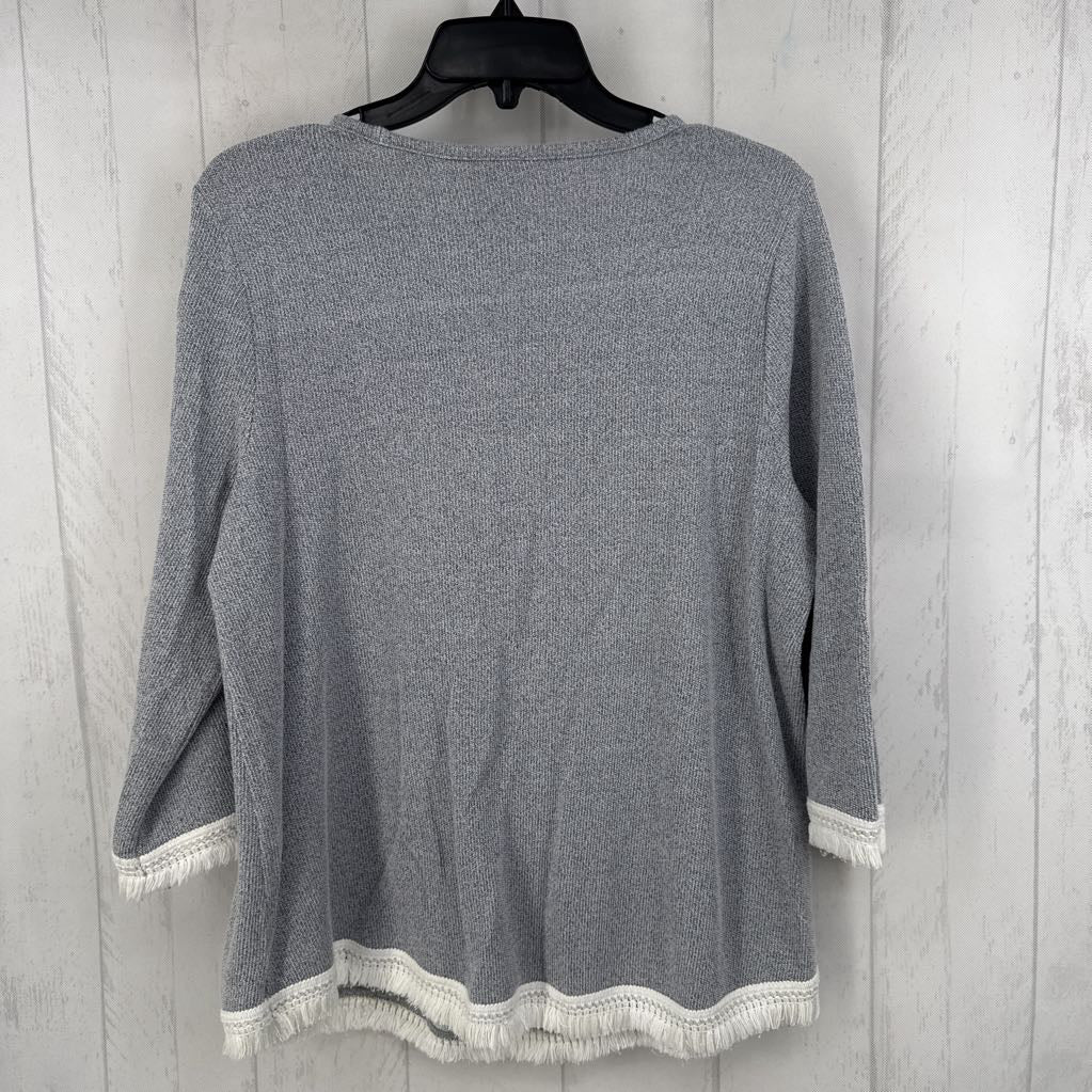 M fringe hem 3/4 slv top