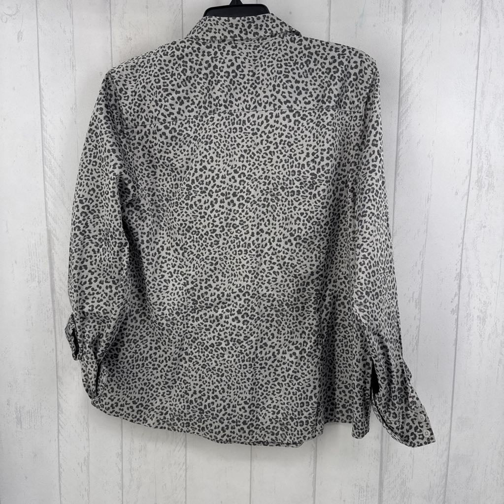 14 animal print button down l/s top