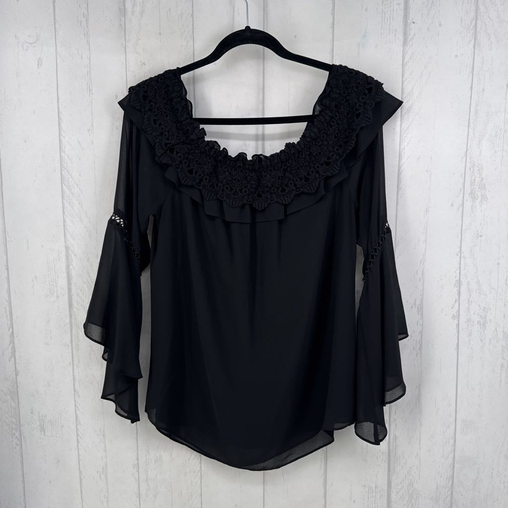 L lace accent bell slv top