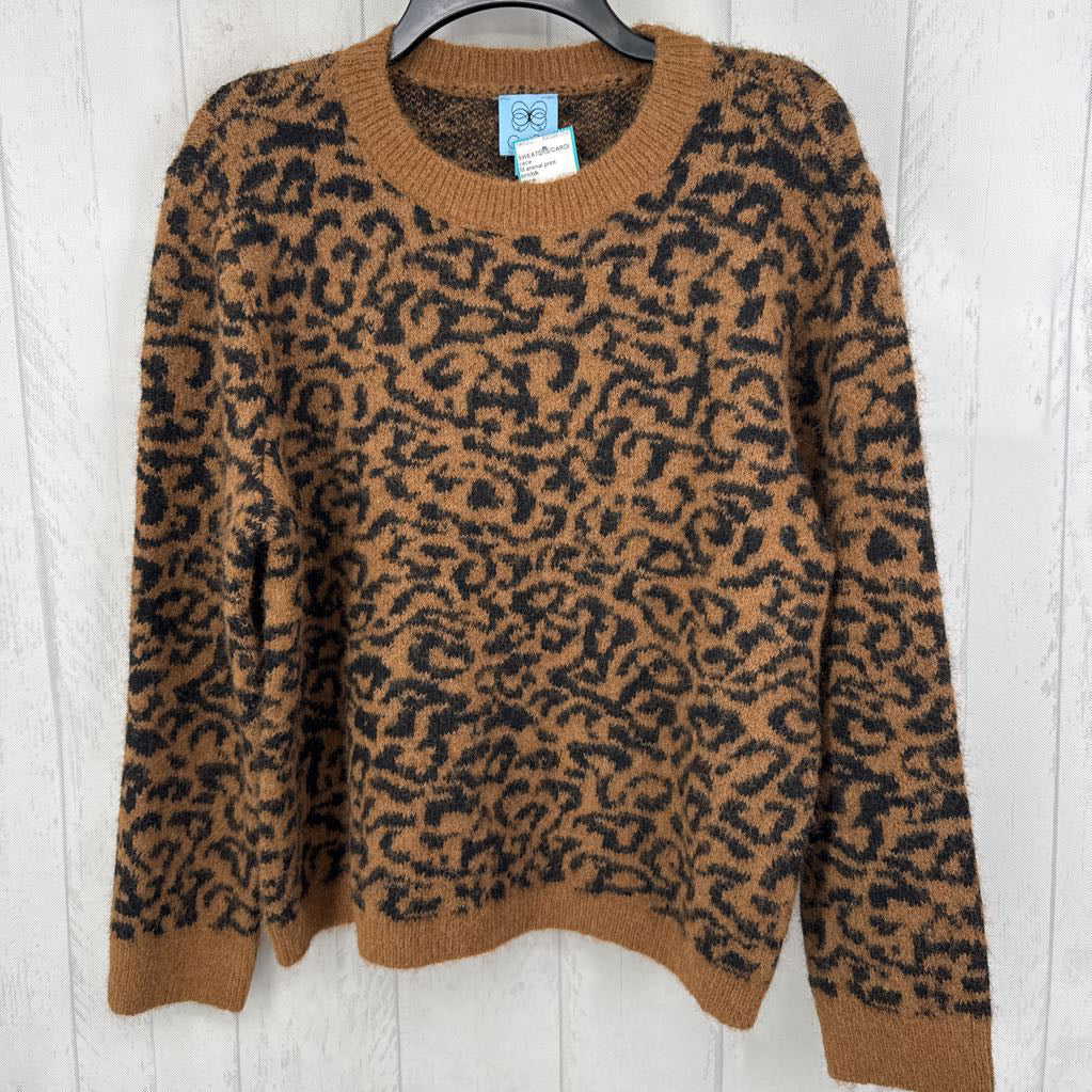 M animal print sweater