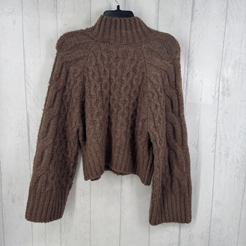 S mockneck sweater