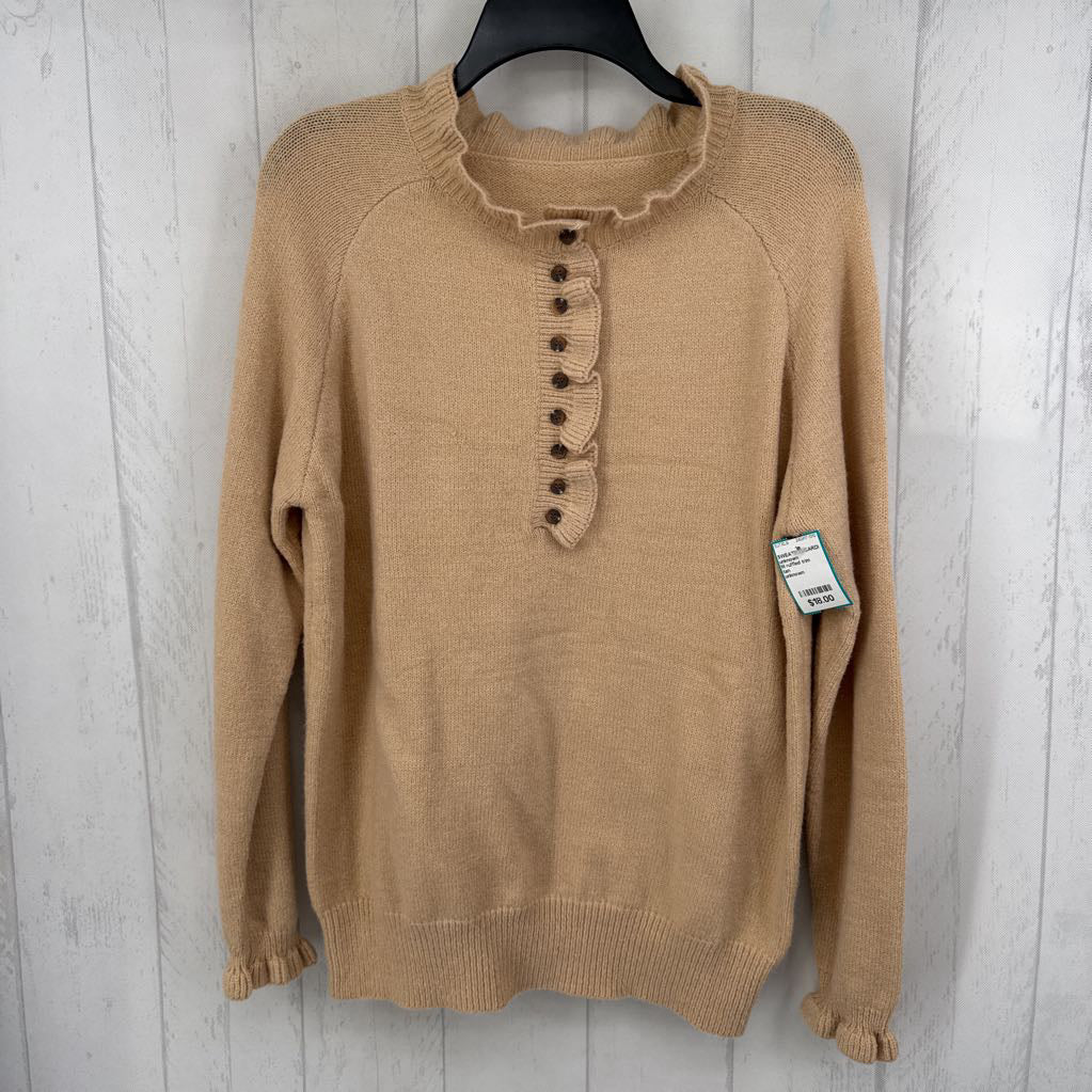M ruffled trim quarter button down sweater