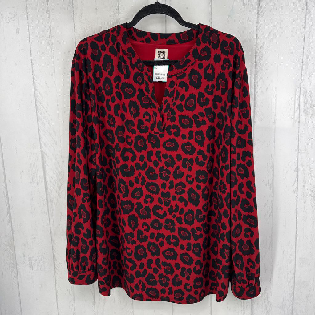 XXL animal print split neck l/s top