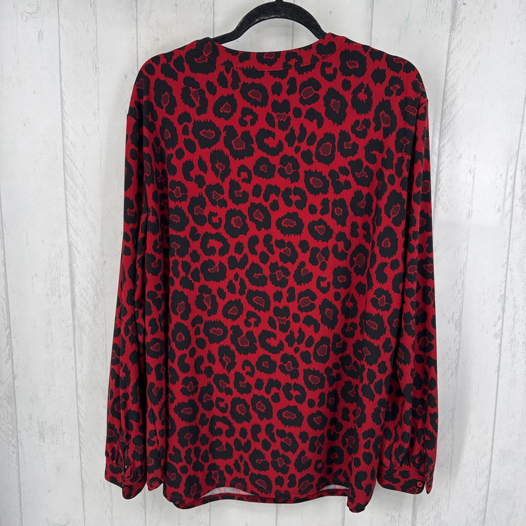 XXL animal print split neck l/s top
