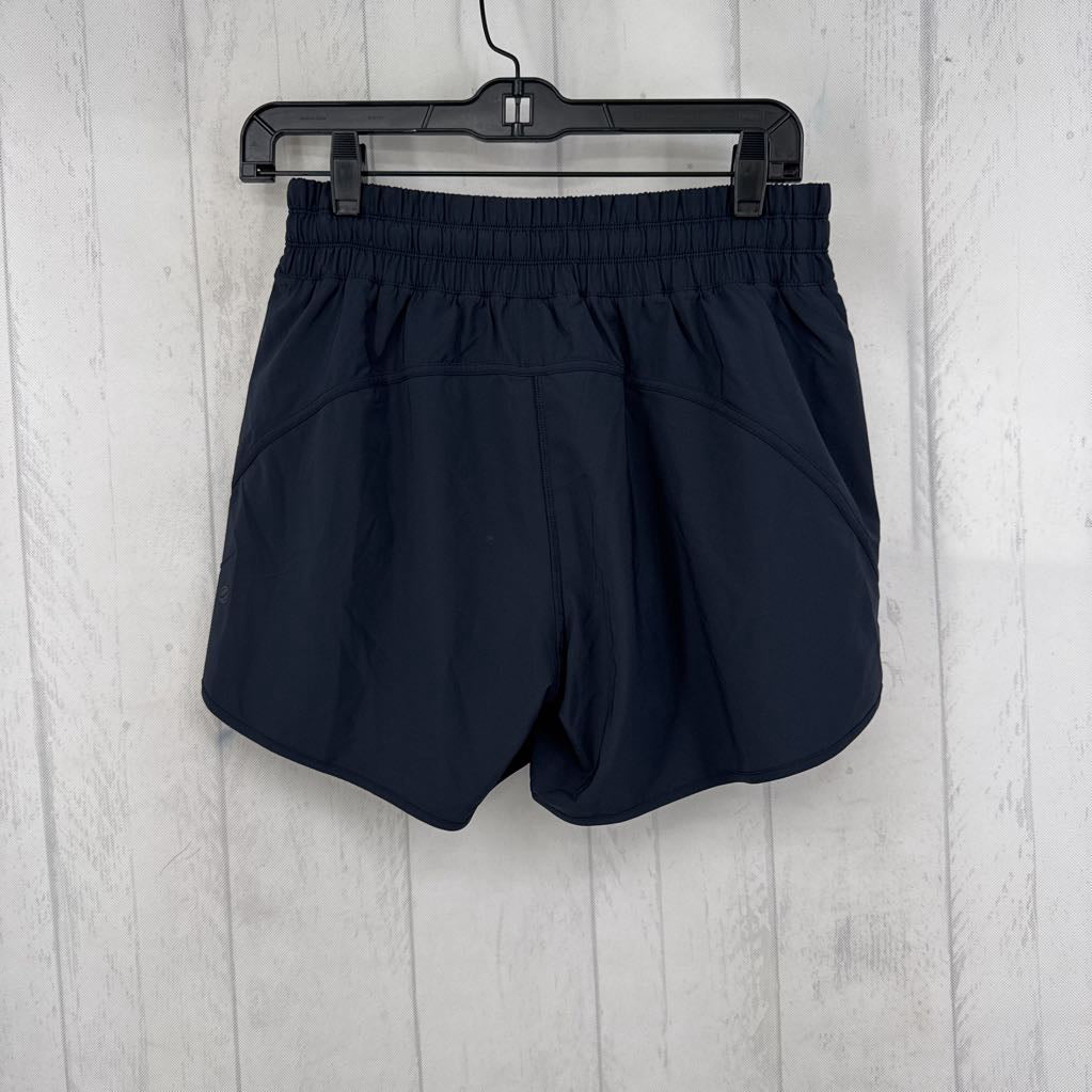 M hi-rise shorts
