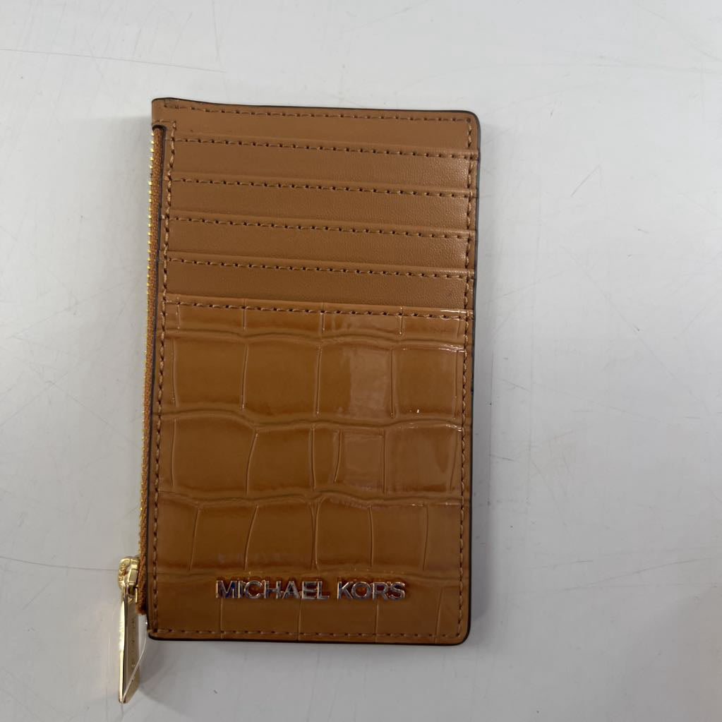 R228 embossed card case