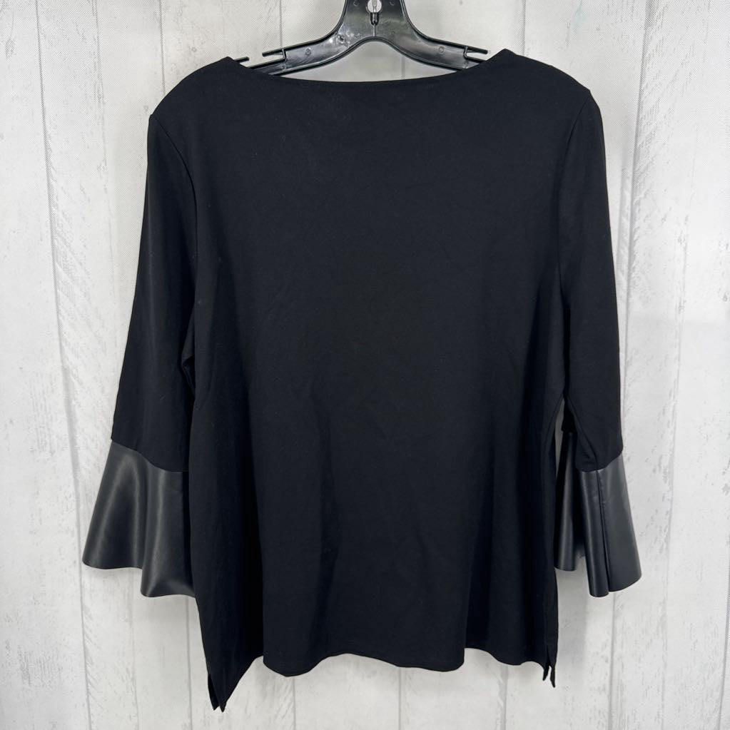 L round neck vegan leather flutter slv top