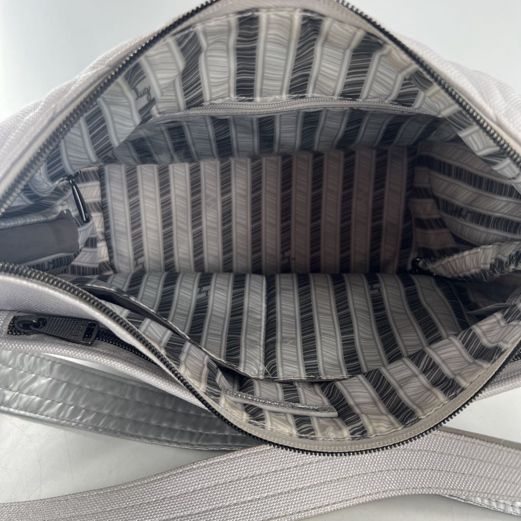 quilted shoulder/crossbody w/ back zip compartment