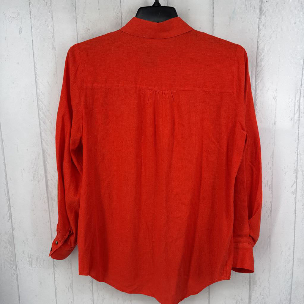 M linen blend button down l/s top