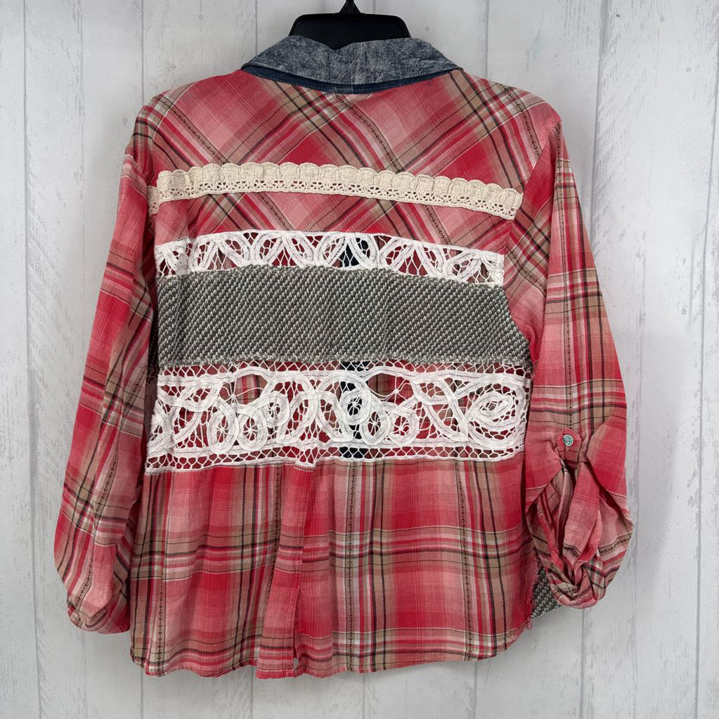 Plaid Shirt w/ Lace Trim Pockets & Acid Wash Collar