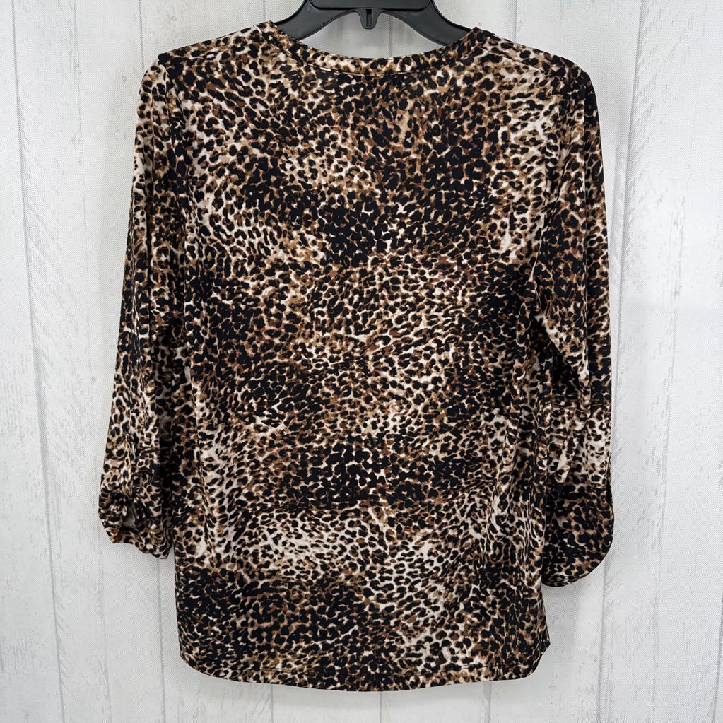 M animal print split neck tab slv top