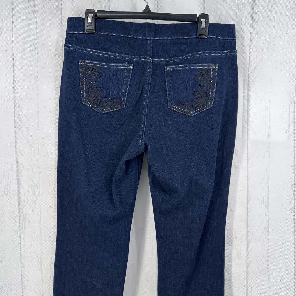 Embroidered Back Pockets Pull-On Jeans