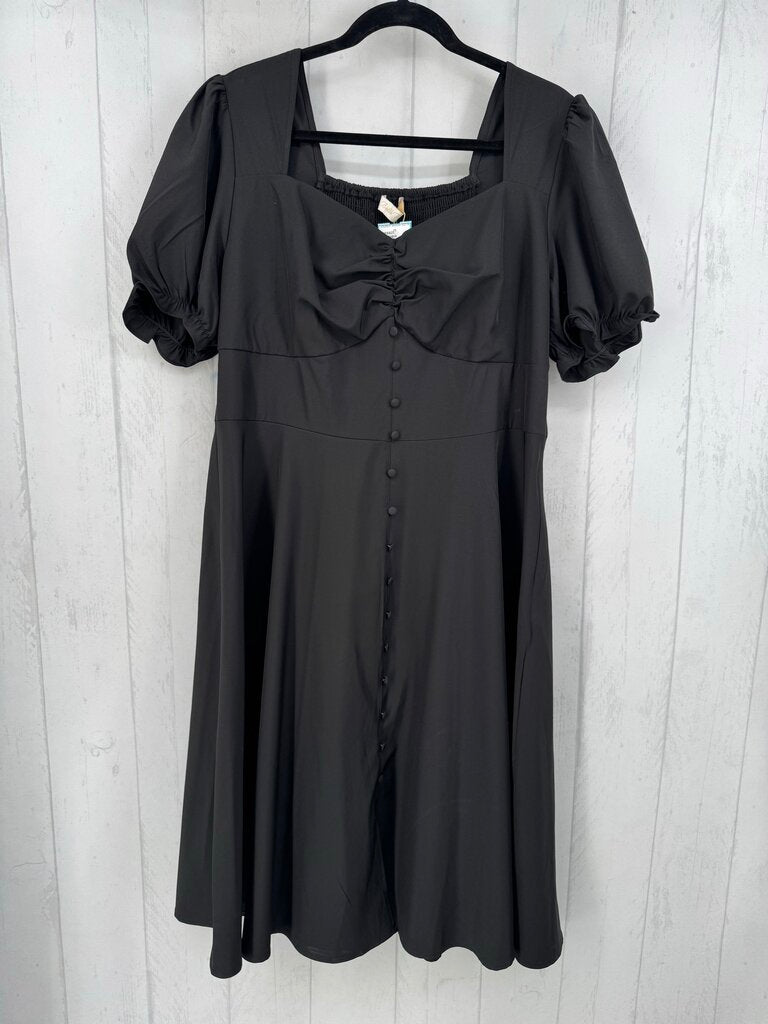 NWT Sweetheart Neckline Puffed Sleeve Midi Dress