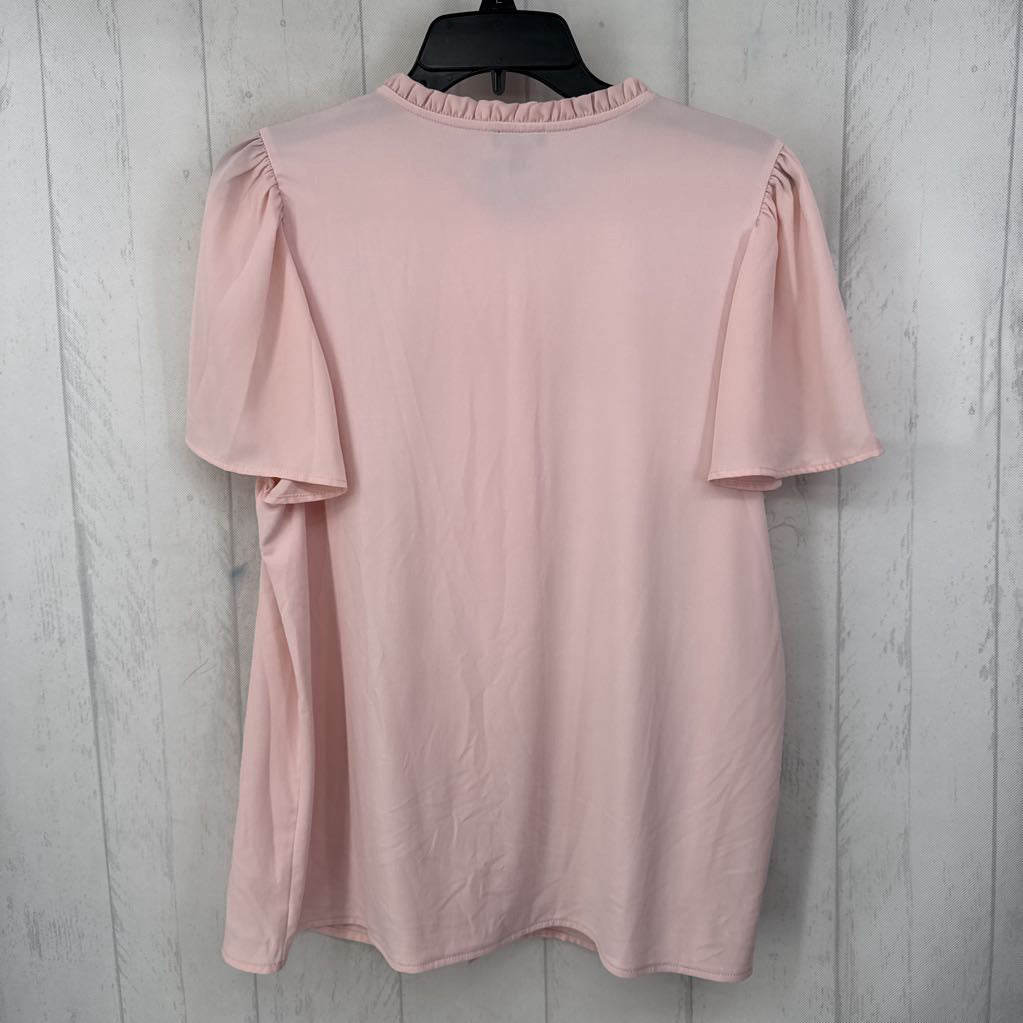 L button down flutter s/s top
