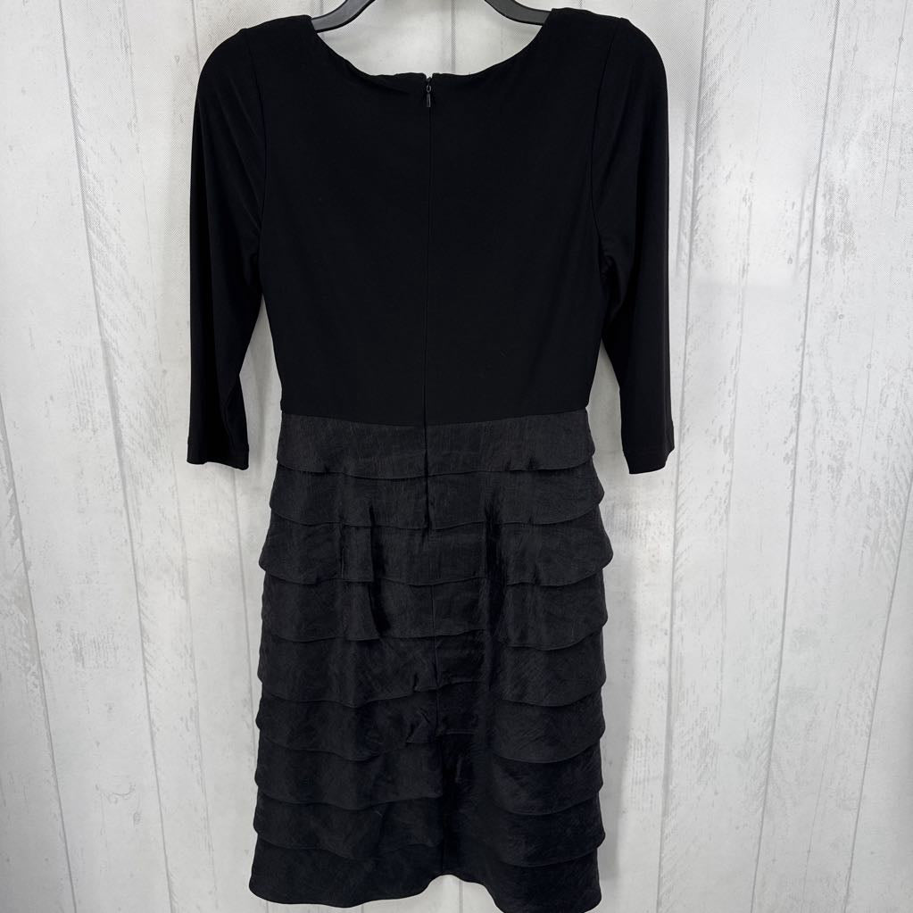8p gathered v-neck ruffled elbow slv dress