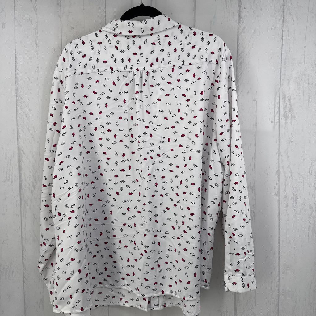 3X lips print button down l/s top