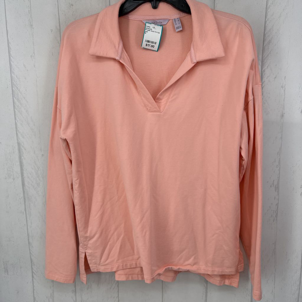 M split neck l/s top
