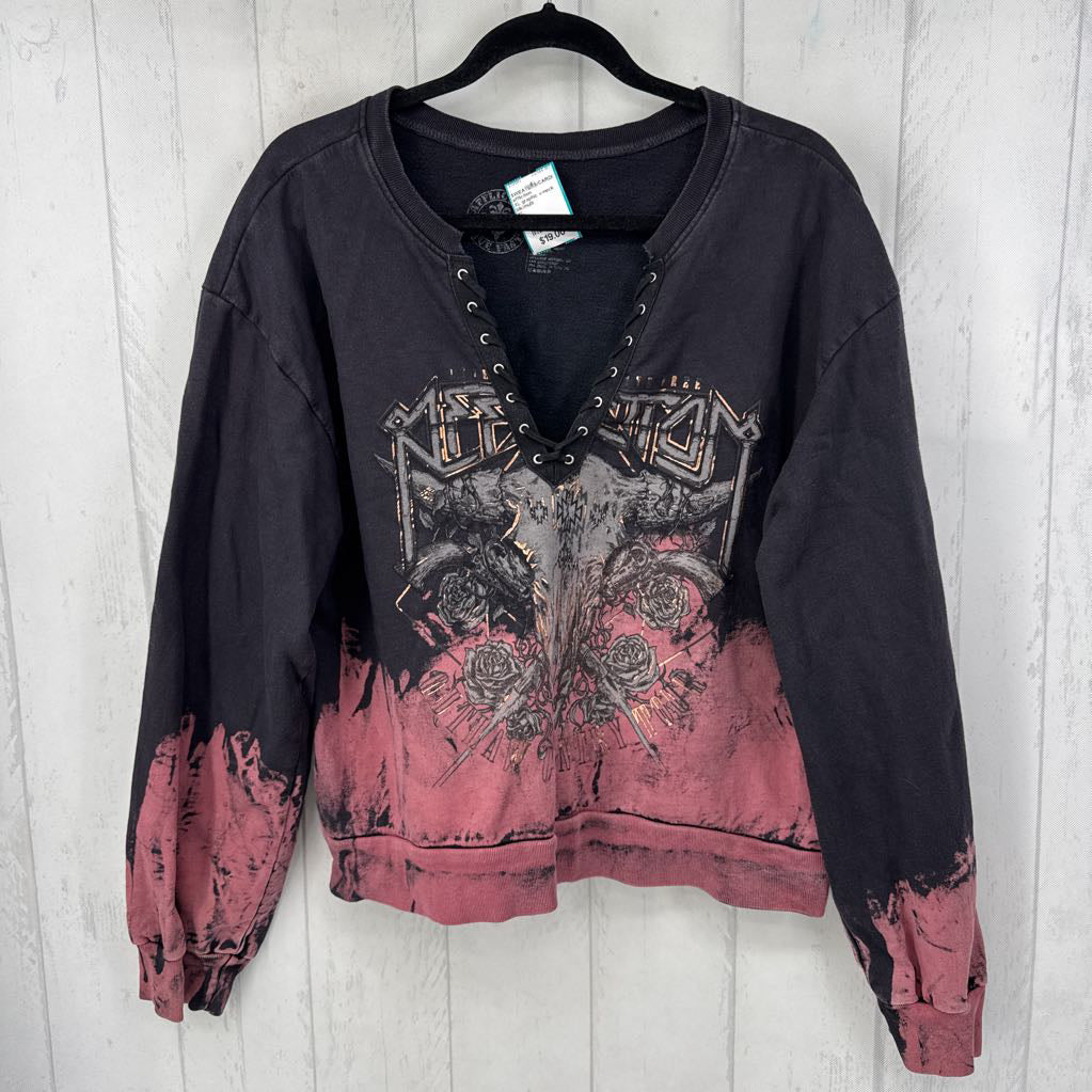 XL graphic v-neck sweatshirt