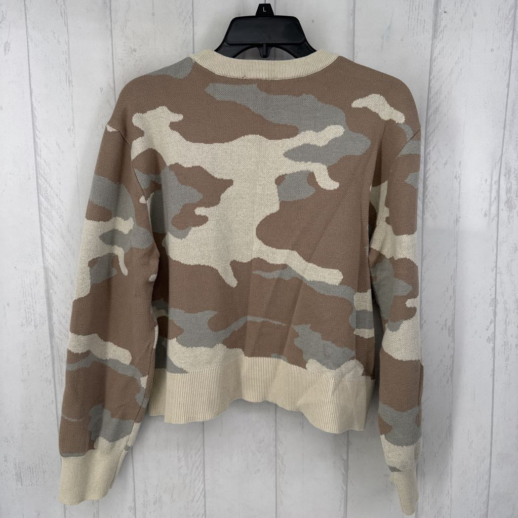 L camo print sweater