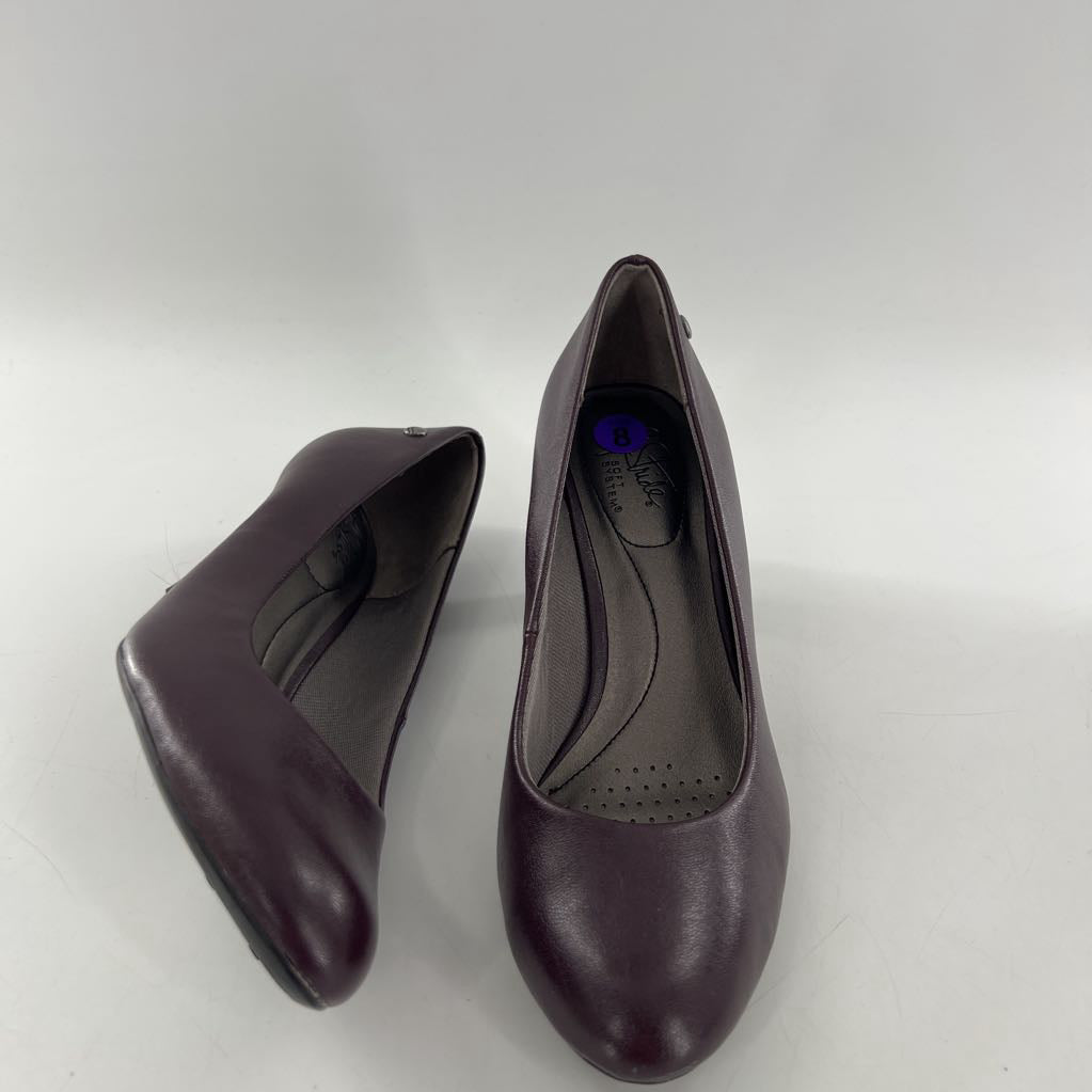8 leather pumps