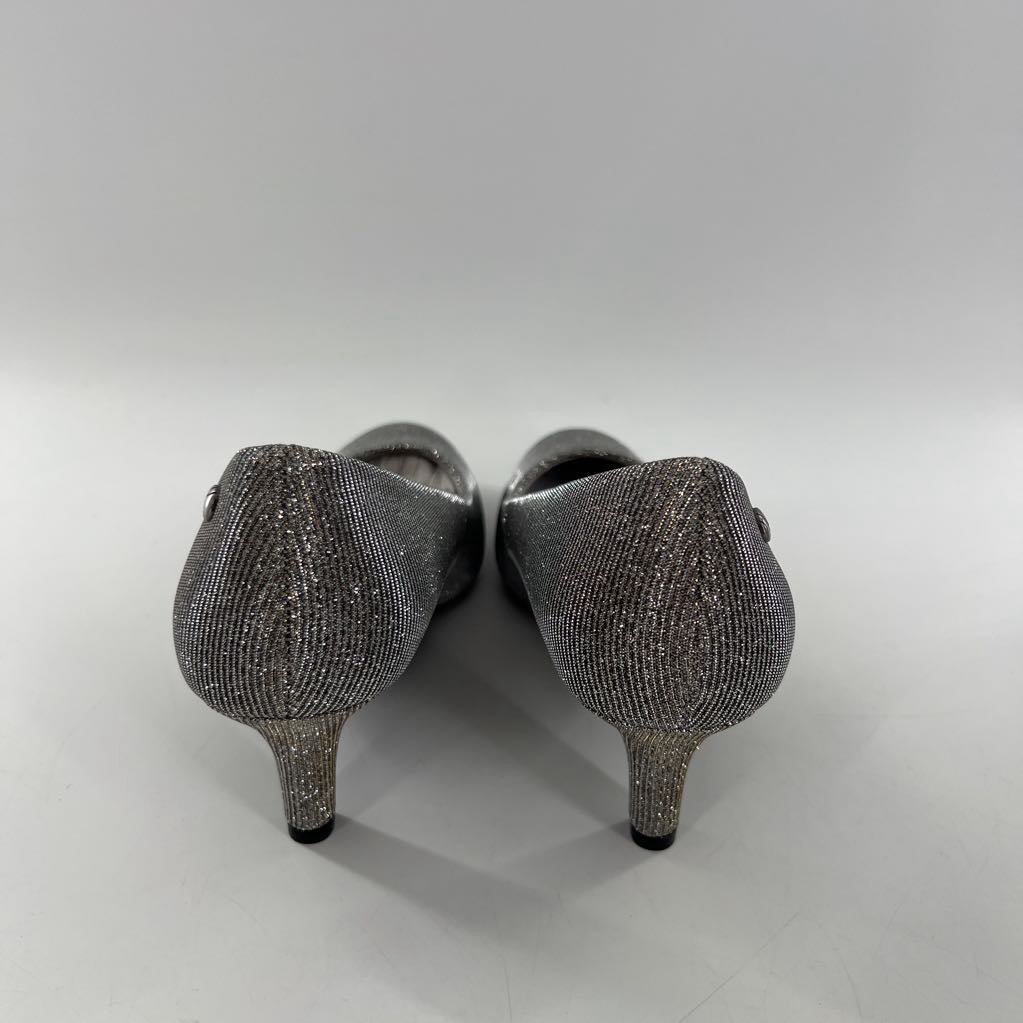 8.5 shimmer pumps