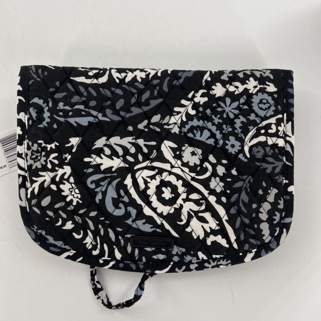 R55 quilted travel organizer