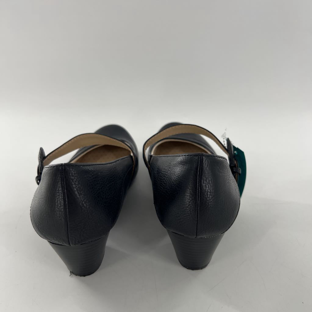 9 leather low heel mary janes