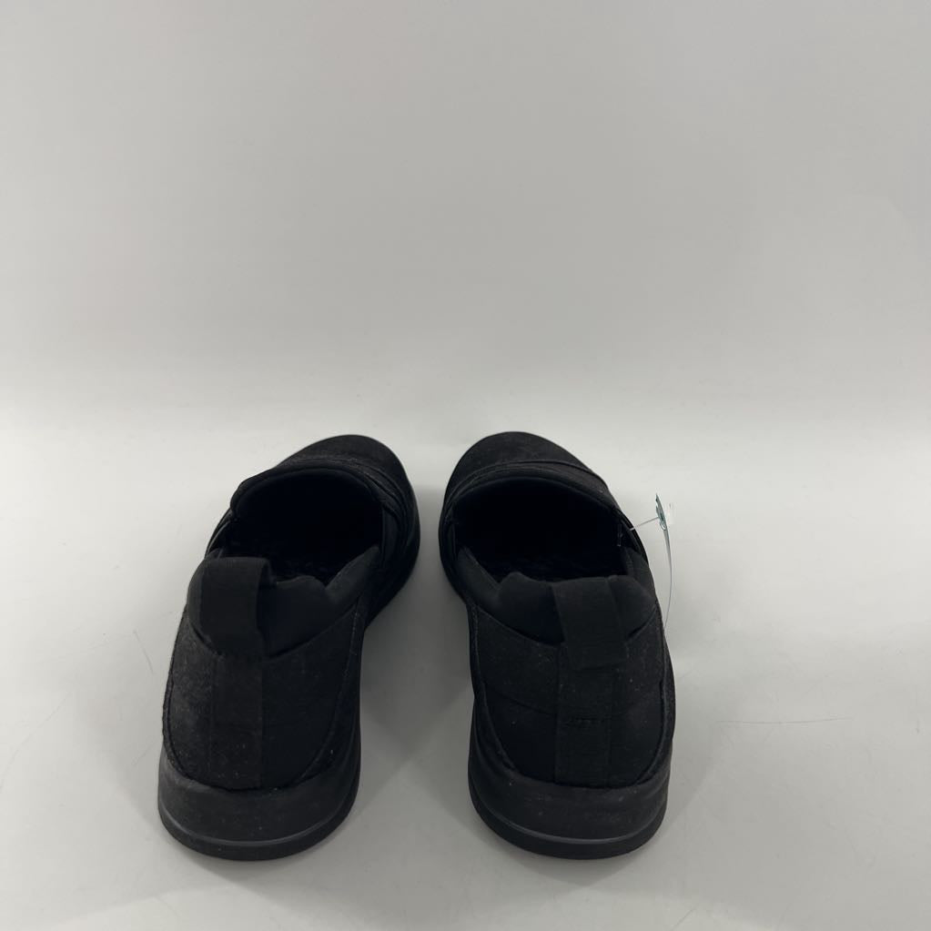 6 faux suede slip-ons
