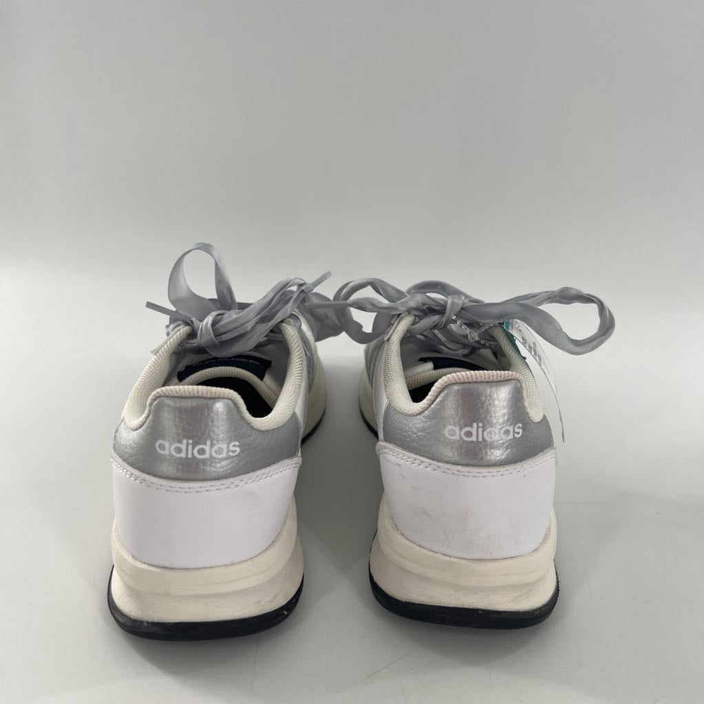 5 metallic stripe lace up tennis shoes