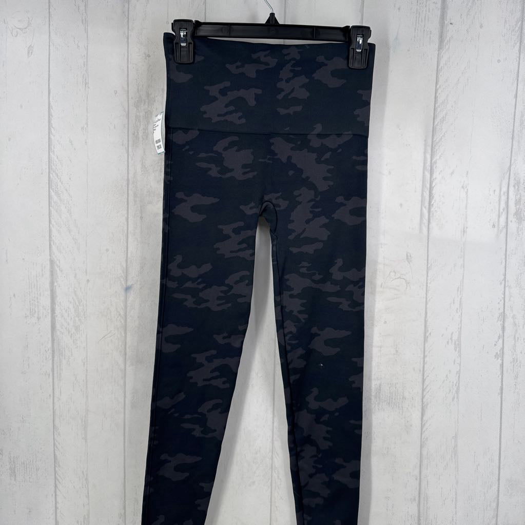 M camo print legging