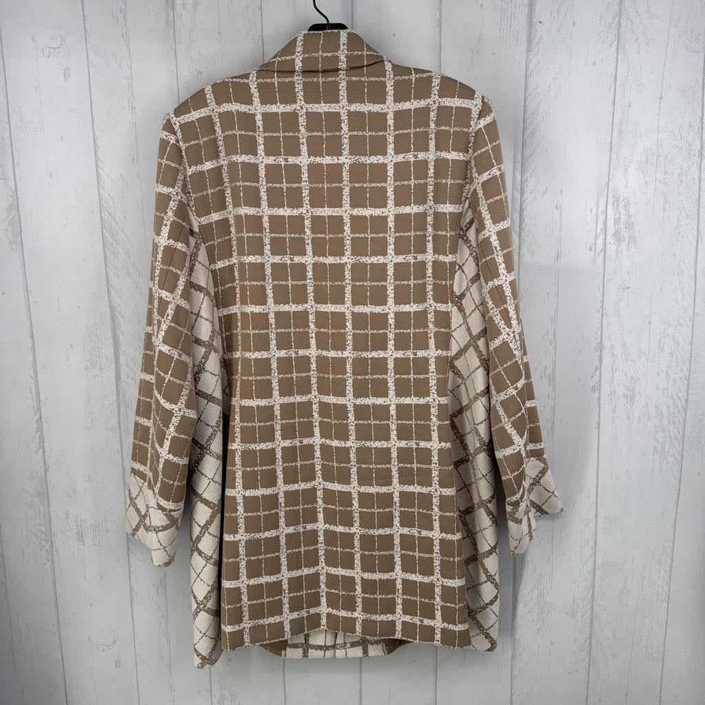 16 checkered button down jacket