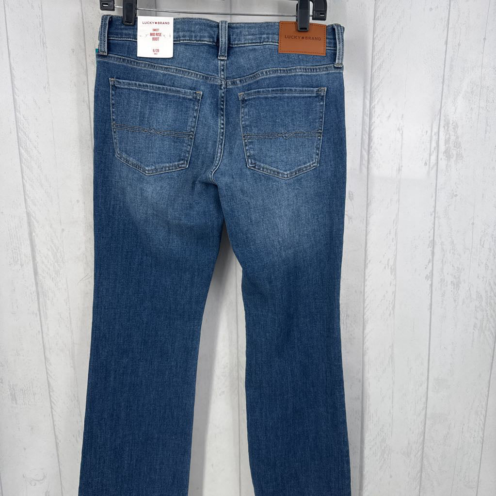 R99 mid-rise bootcut jean