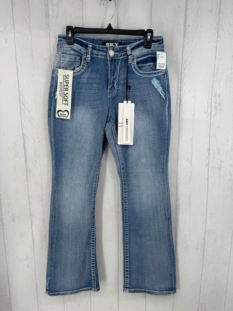 9/10 embelished bootcut jean