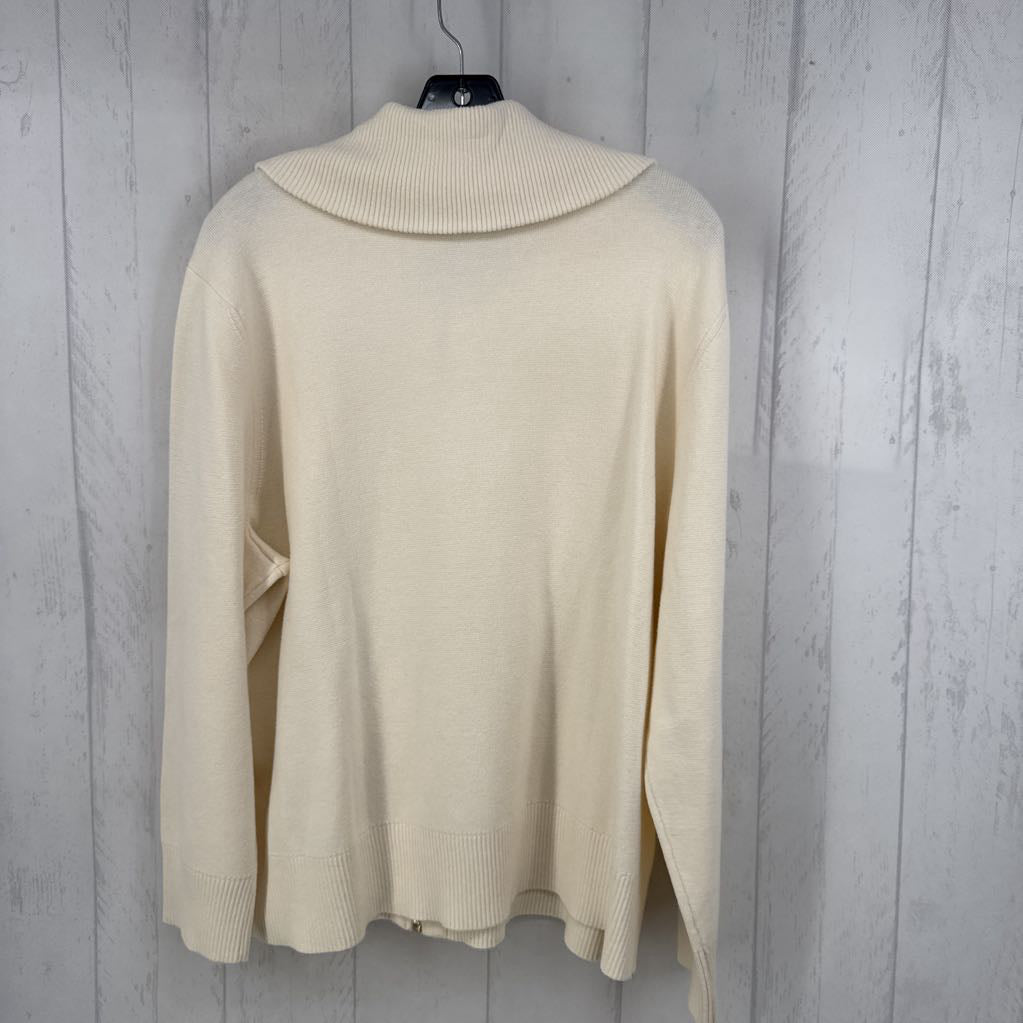 2X zip-up sweater