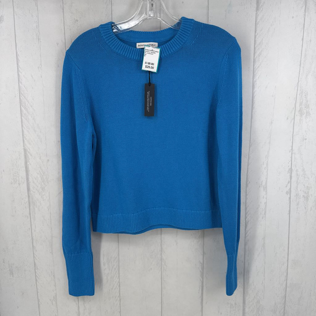 M crewneck sweater
