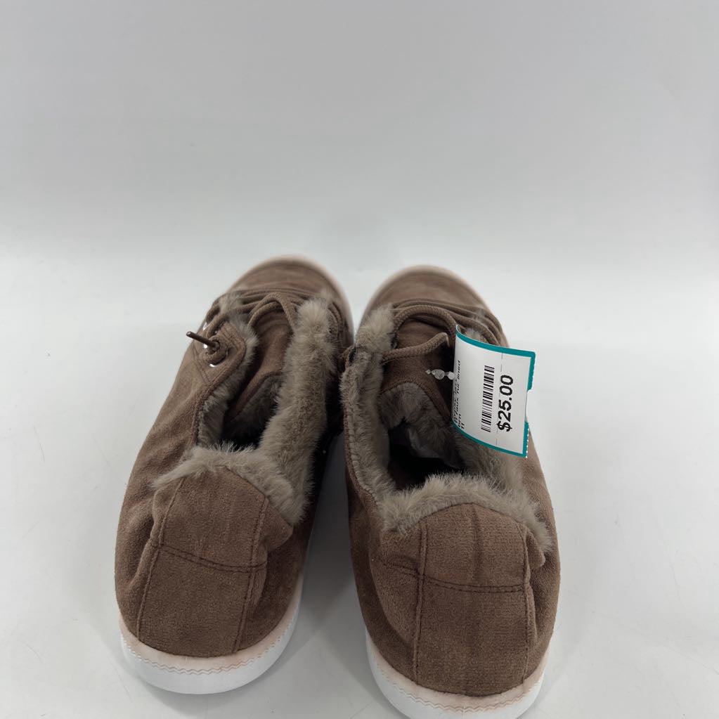 11 faux fur lined slip-on sneaker