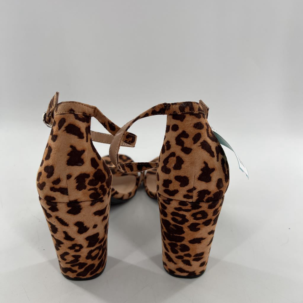 9 animal print high-heel sandal