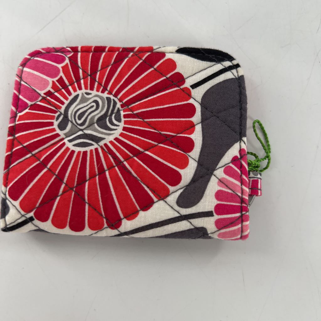R20 floral pattern bi-fold double id wallet