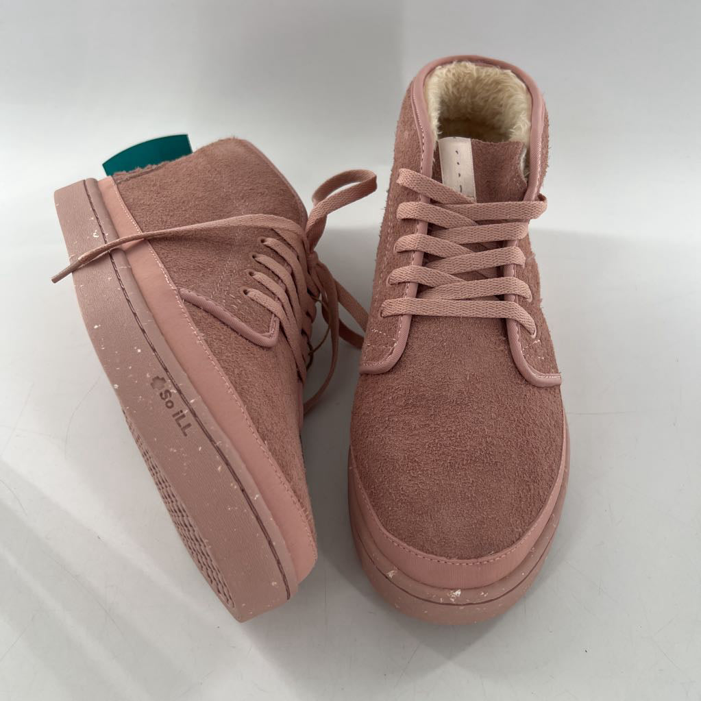 10 water resistant bootie