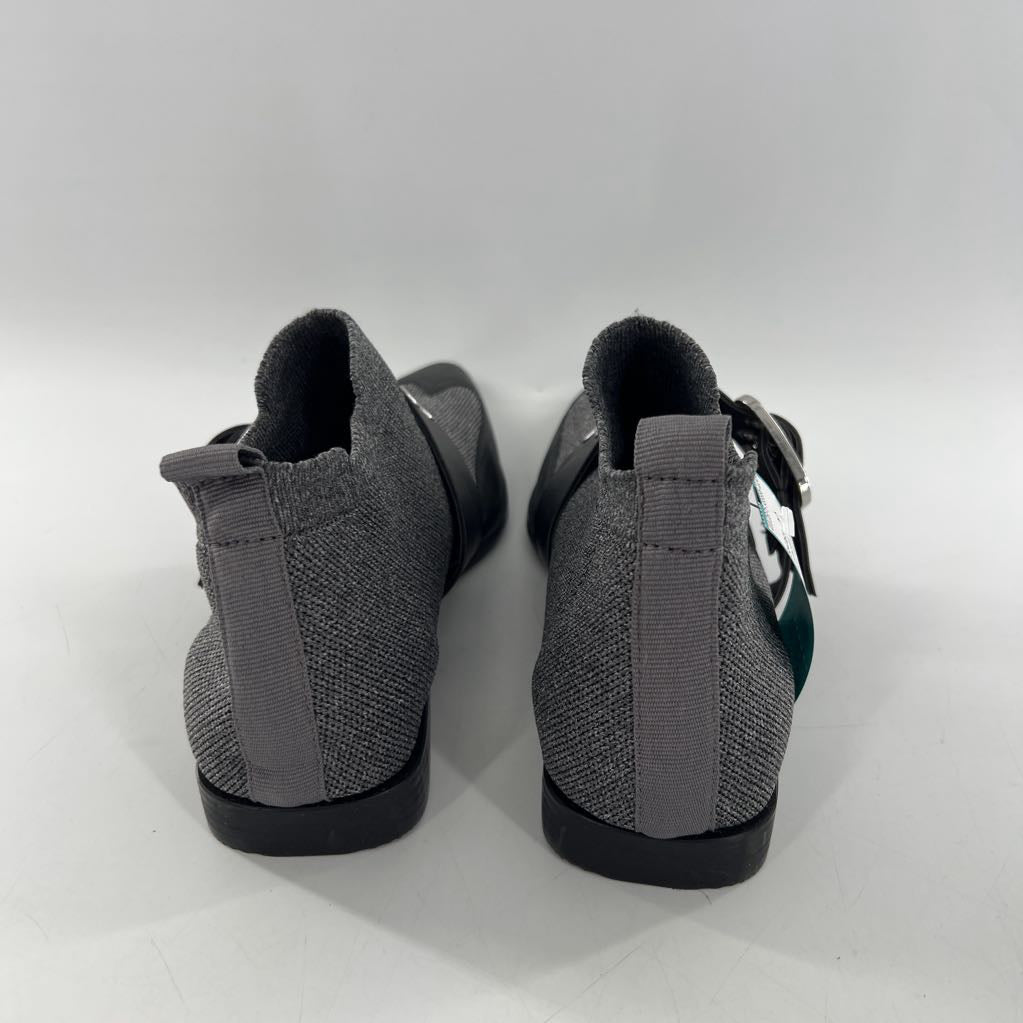 7.5 buckle knit slip-on flats